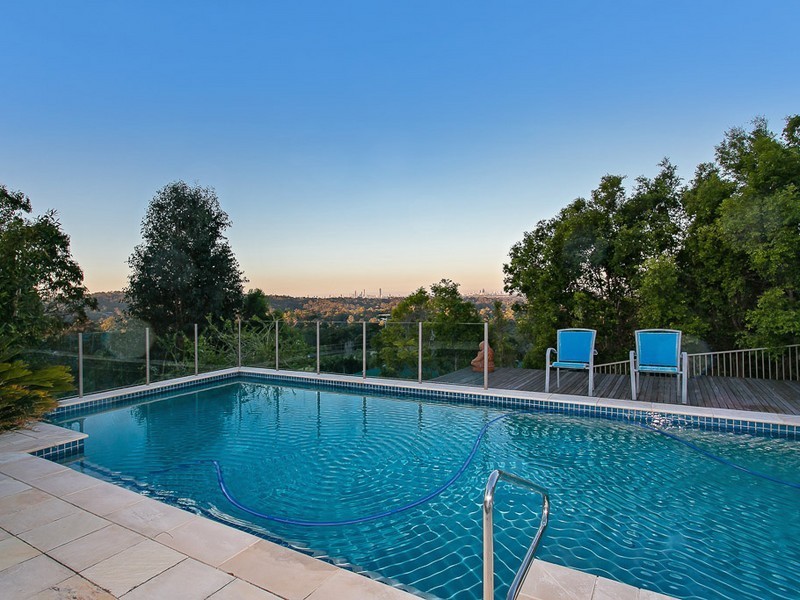 32 Utopia Court, Tallai QLD 4213