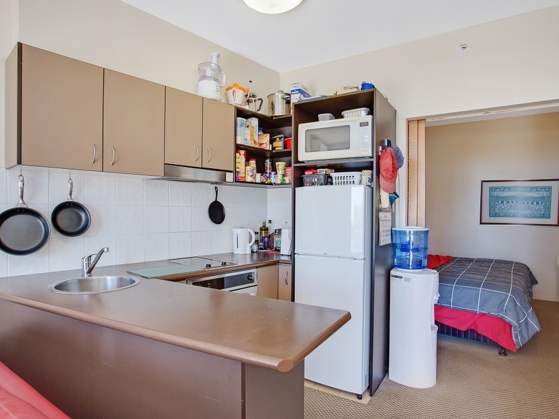 1110/42 Surf Parade, Broadbeach QLD 4218