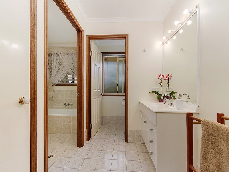 30 Wallaby Drive, Mudgeeraba QLD 4213