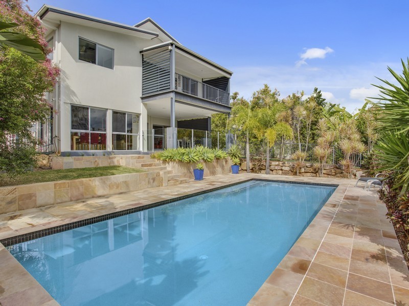 12 Finnagin Drive, Bonogin QLD 4213