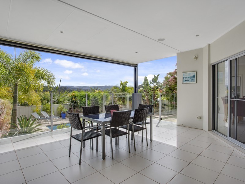 12 Finnagin Drive, Bonogin QLD 4213