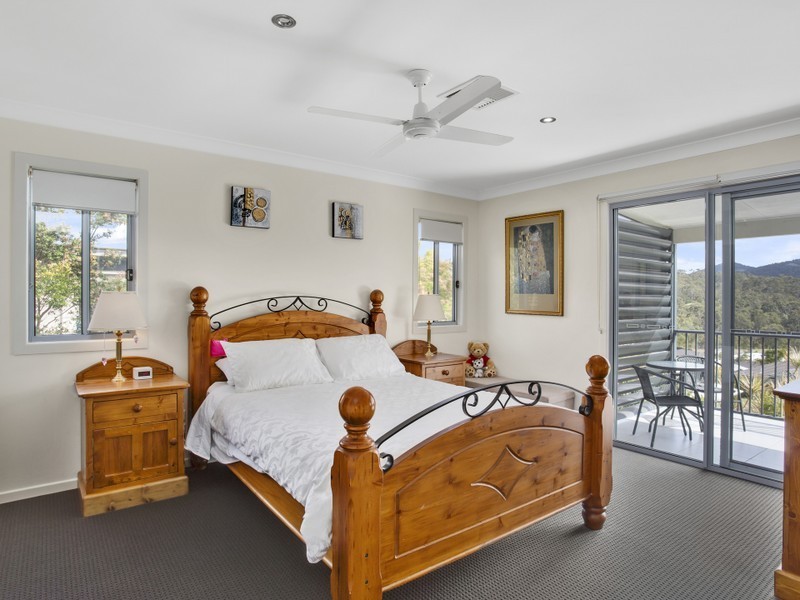 12 Finnagin Drive, Bonogin QLD 4213