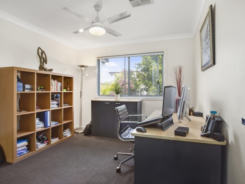 12 Finnagin Drive, Bonogin QLD 4213