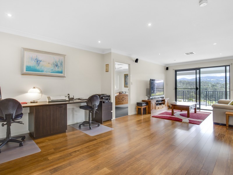 12 Finnagin Drive, Bonogin QLD 4213