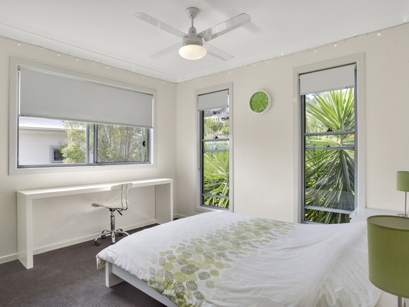 12 Finnagin Drive, Bonogin QLD 4213