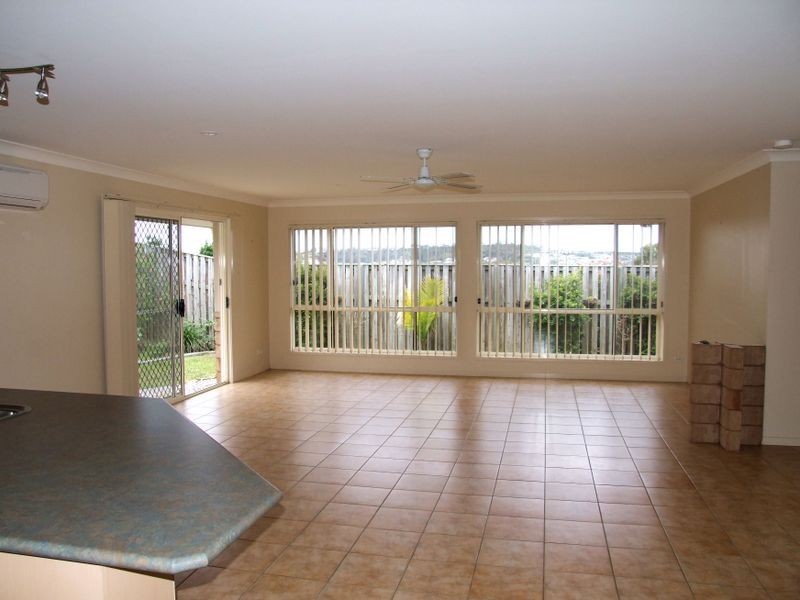 50 Catchlove Street, Maudsland QLD 4210
