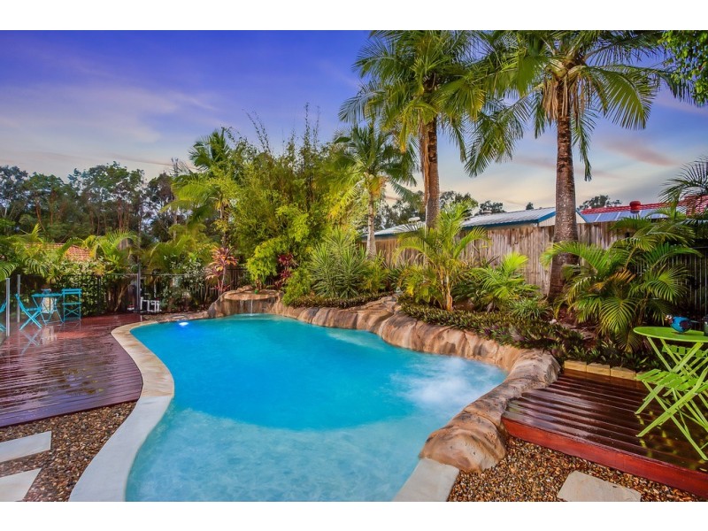 17 Queen Charlotte Court, Mudgeeraba QLD 4213