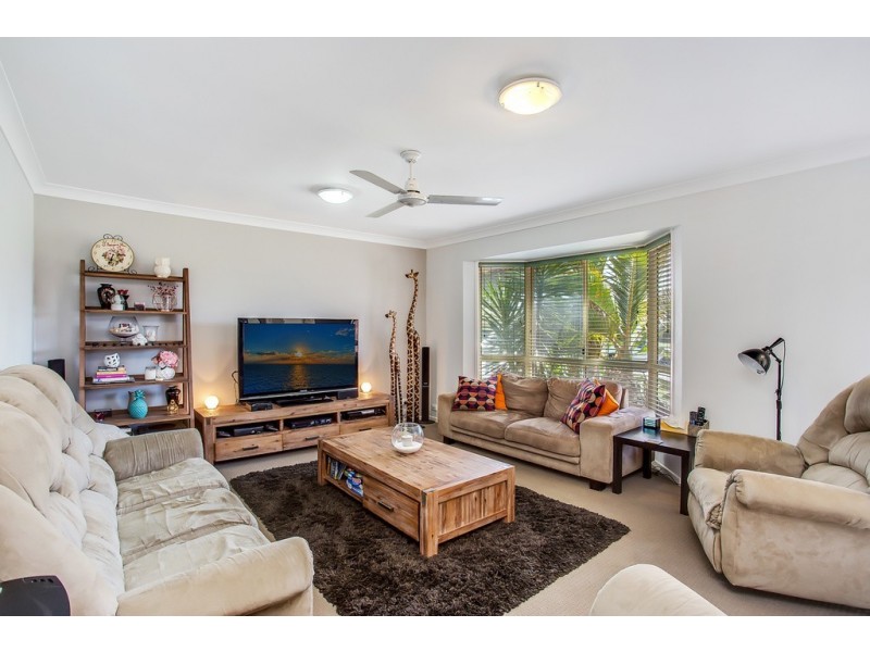 17 Queen Charlotte Court, Mudgeeraba QLD 4213