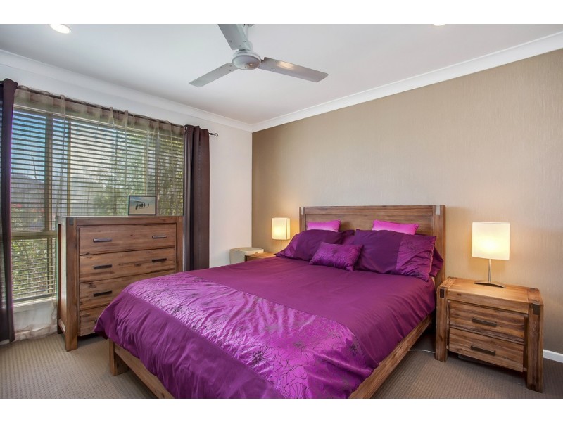 17 Queen Charlotte Court, Mudgeeraba QLD 4213