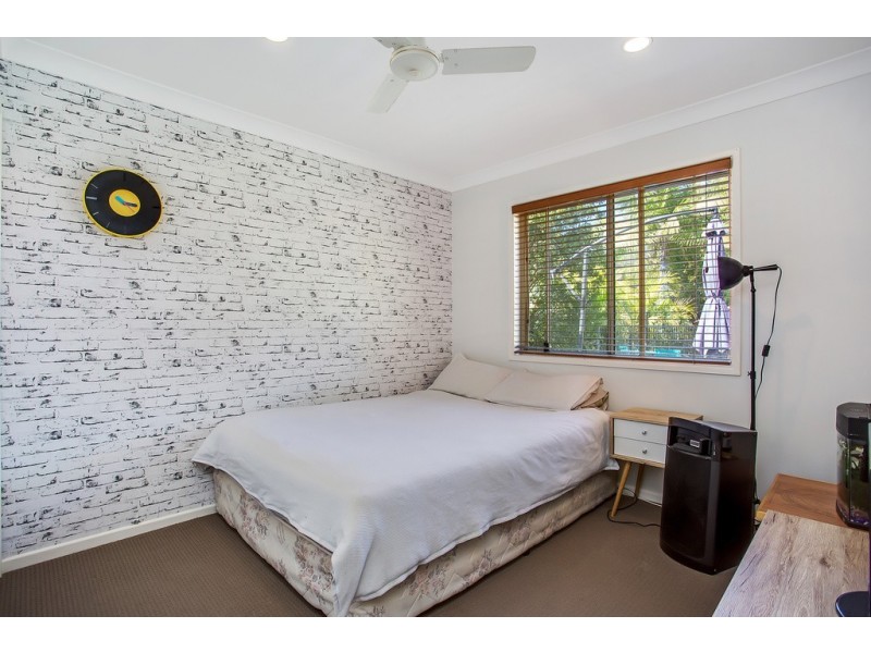 17 Queen Charlotte Court, Mudgeeraba QLD 4213