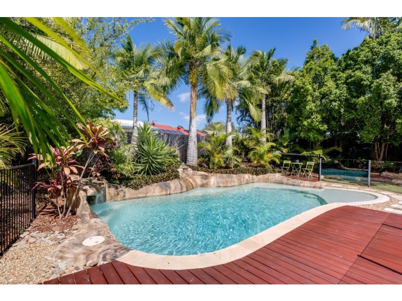 17 Queen Charlotte Court, Mudgeeraba QLD 4213