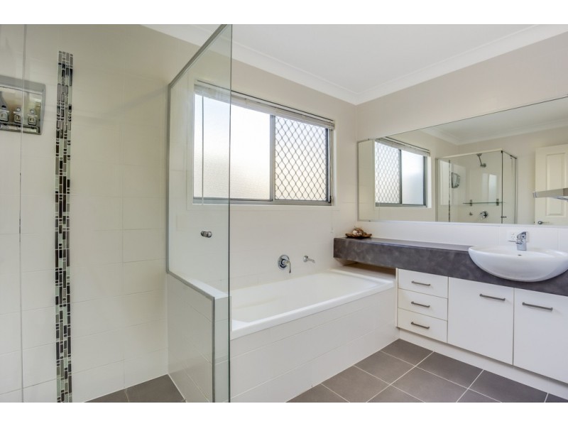 20 Silvereye Circuit, Gilston QLD 4211