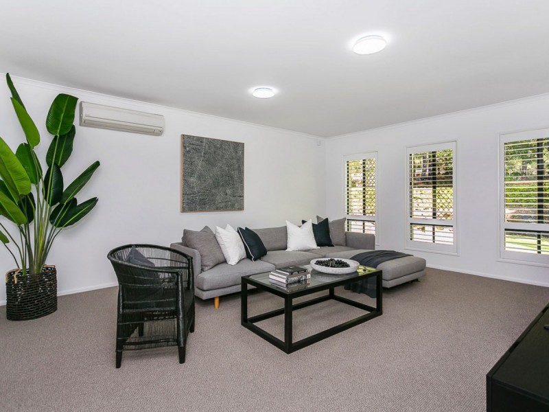 22 Lydford Close, Bonogin QLD 4213