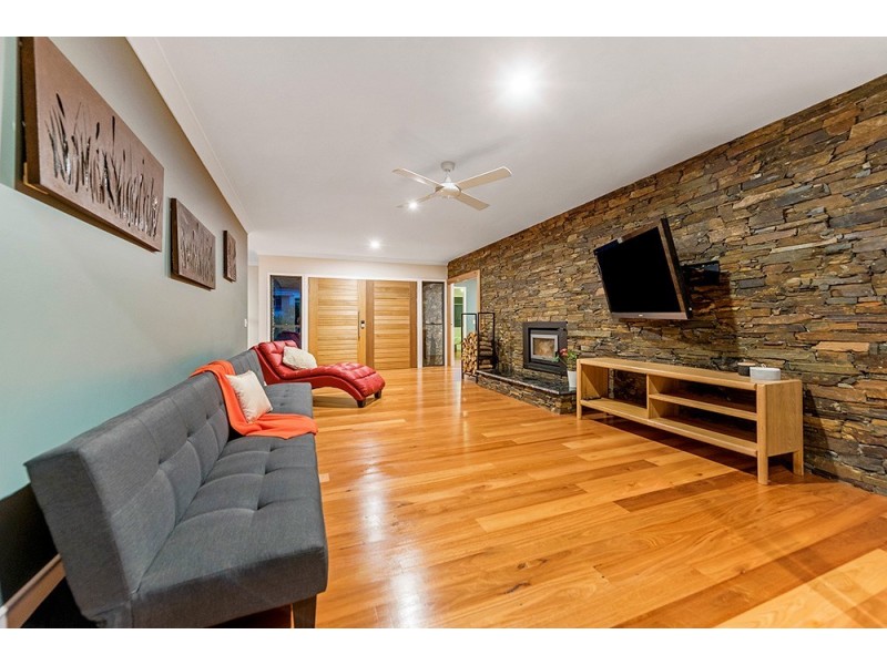 208 Carrington Road, Bonogin QLD 4213