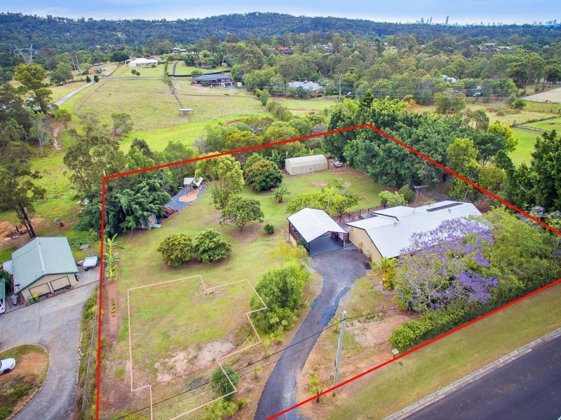 33 Utopia Court, Tallai QLD 4213