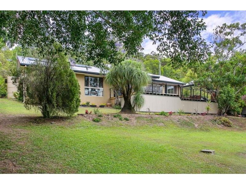 33 Utopia Court, Tallai QLD 4213