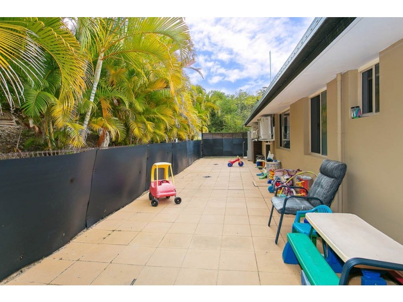 33 Utopia Court, Tallai QLD 4213