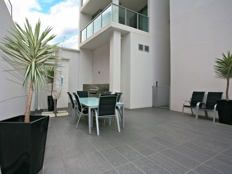 243/147 Laver Drive, Robina QLD 4226