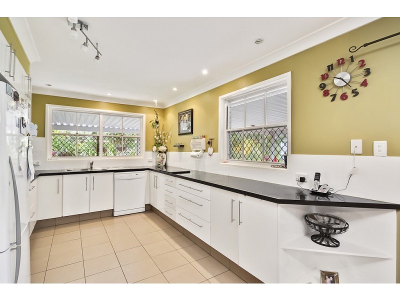 13 Warrambeen Place, Mudgeeraba QLD 4213