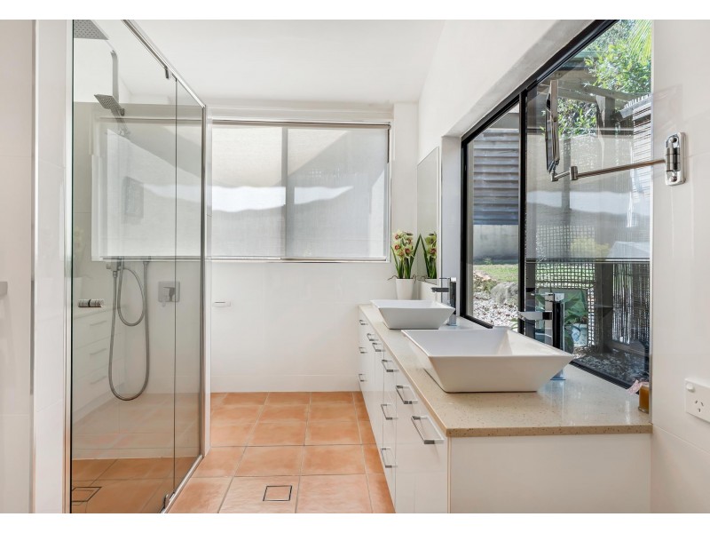 4 Leisure Lane, Worongary QLD 4213