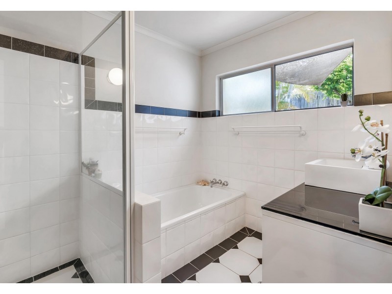 4 Leisure Lane, Worongary QLD 4213