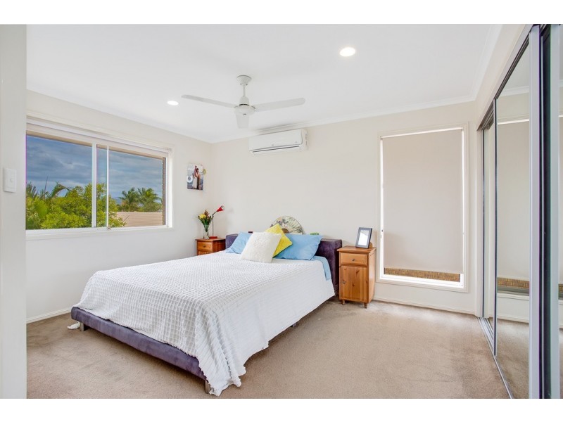 6/3 Pontoon Place, Varsity Lakes QLD 4227
