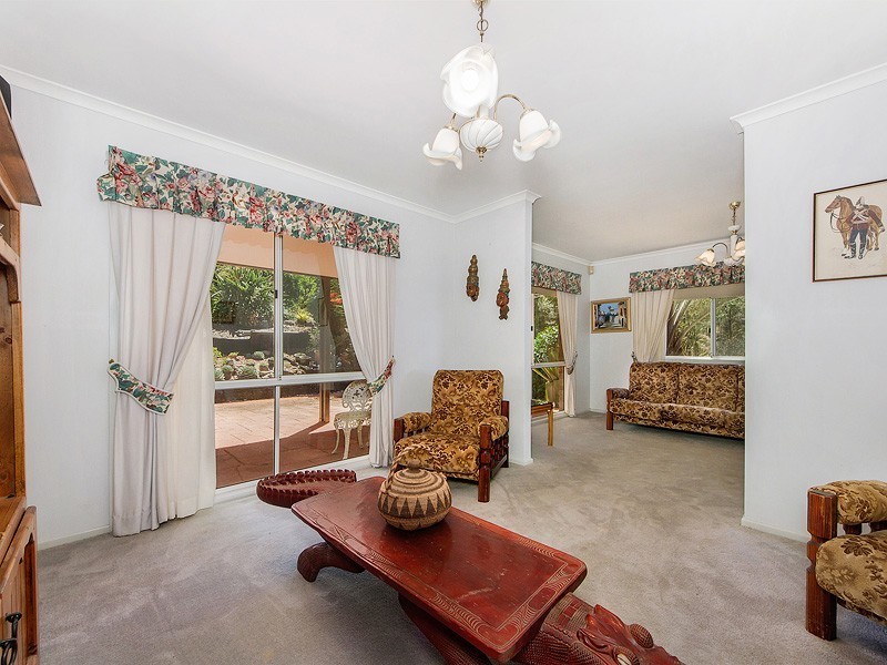 71 Brackenfield Court, Bonogin QLD 4213