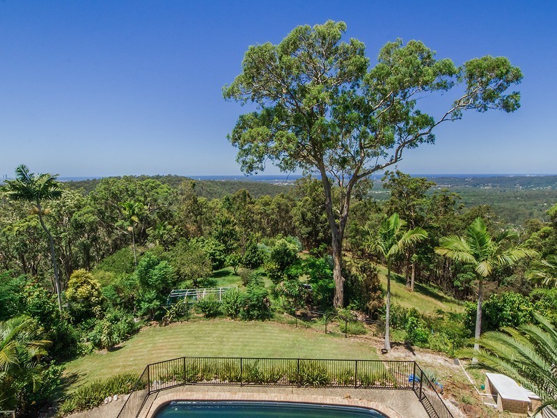 71 Brackenfield Court, Bonogin QLD 4213