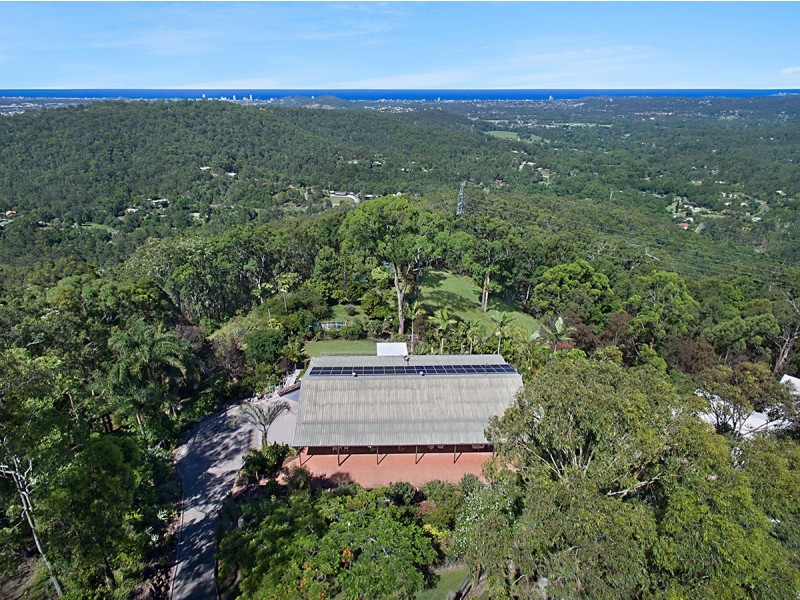 71 Brackenfield Court, Bonogin QLD 4213