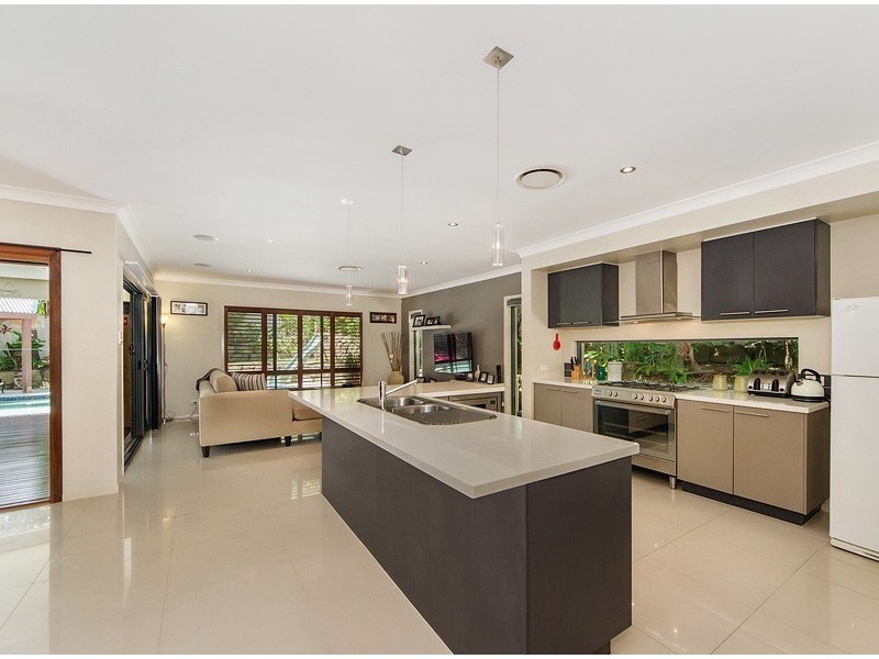 34 Boogaerdt Rise, Bonogin QLD 4213