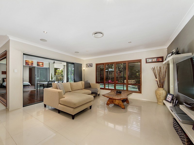 34 Boogaerdt Rise, Bonogin QLD 4213