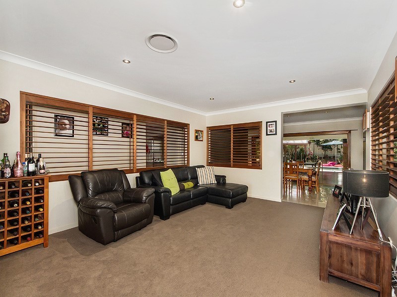 34 Boogaerdt Rise, Bonogin QLD 4213