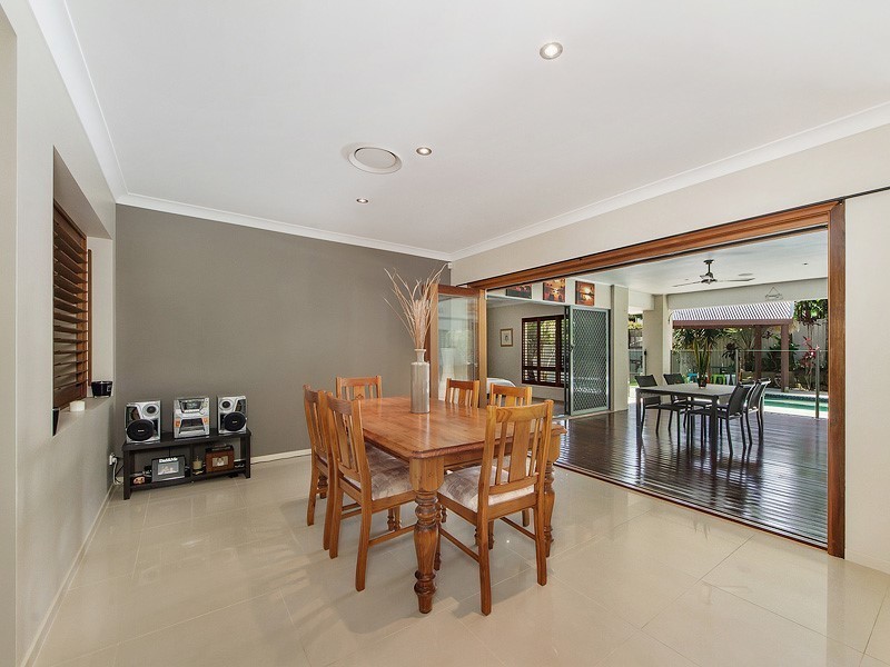 34 Boogaerdt Rise, Bonogin QLD 4213