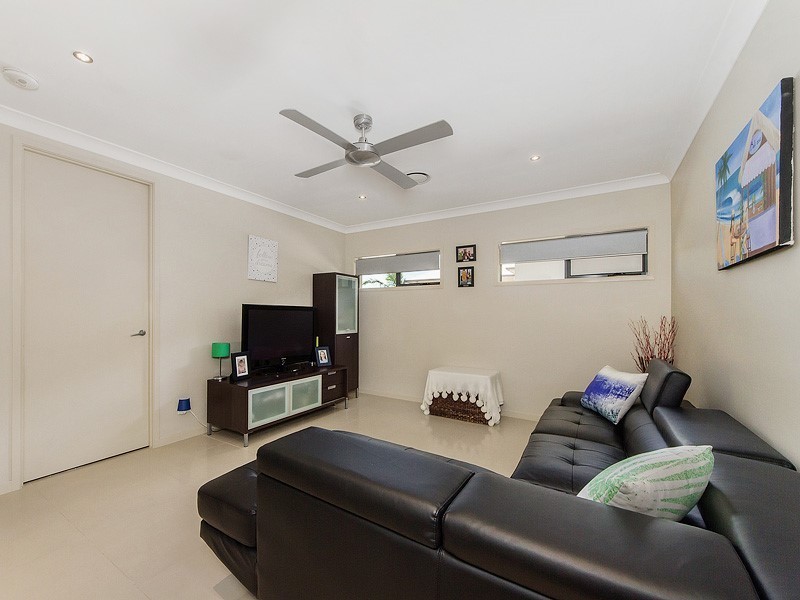 34 Boogaerdt Rise, Bonogin QLD 4213