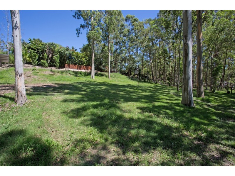 16 Mooralla Street, Tallai QLD 4213