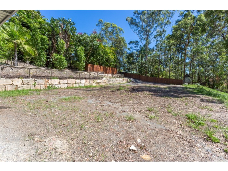 16 Mooralla Street, Tallai QLD 4213