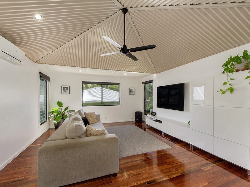 4 Golden Grove Boulevard, Reedy Creek QLD 4227