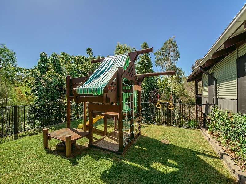 4 Golden Grove Boulevard, Reedy Creek QLD 4227