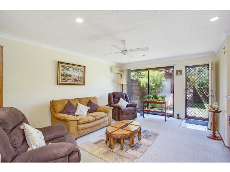 1/5 Elwood Court, Burleigh Waters QLD 4220