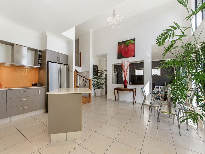 16 Gilgandra Close, Reedy Creek QLD 4227