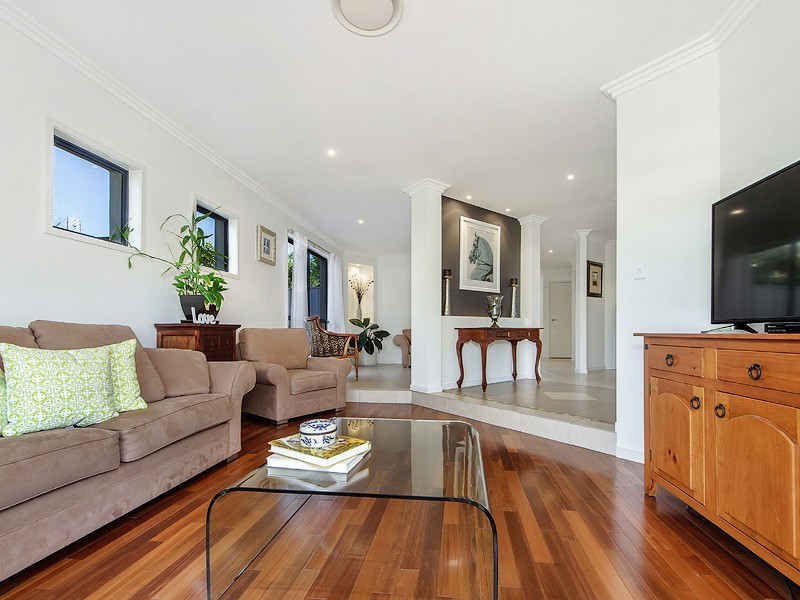 16 Gilgandra Close, Reedy Creek QLD 4227