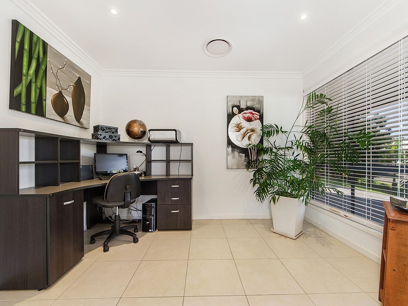 16 Gilgandra Close, Reedy Creek QLD 4227