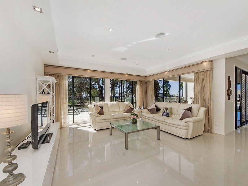 14 Southern Skies Avenue, Reedy Creek QLD 4227