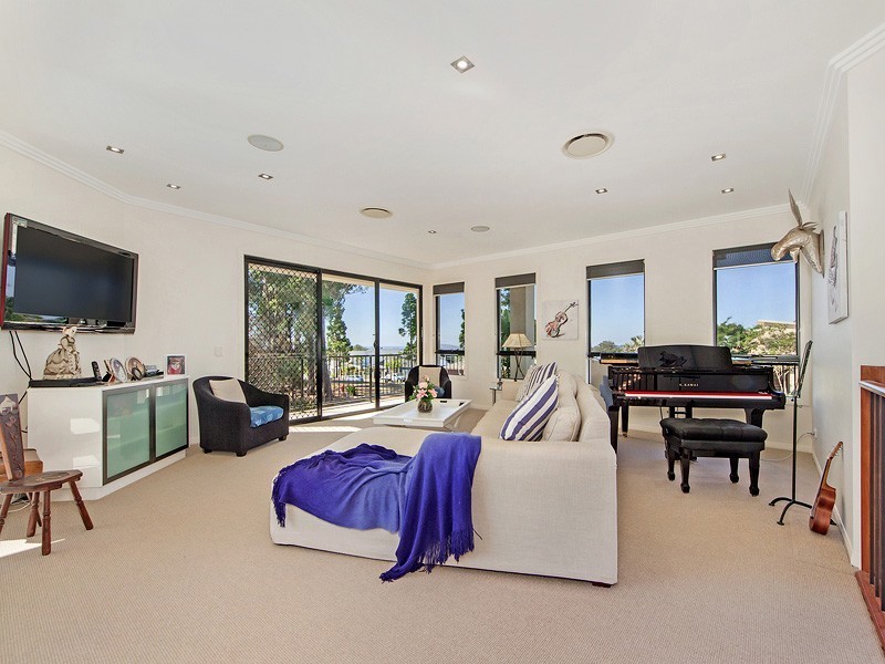 14 Southern Skies Avenue, Reedy Creek QLD 4227