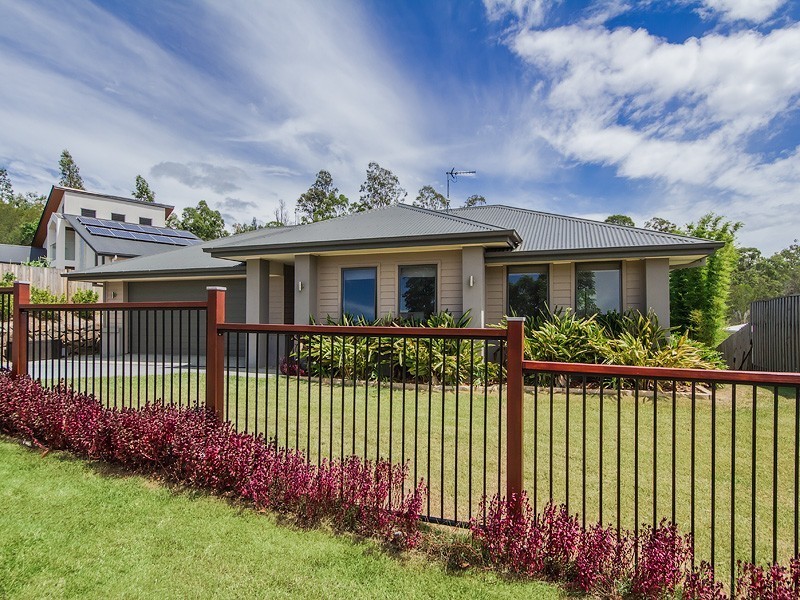 13 Golden Grove Boulevard, Reedy Creek QLD 4227