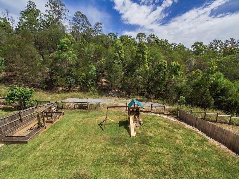 13 Golden Grove Boulevard, Reedy Creek QLD 4227