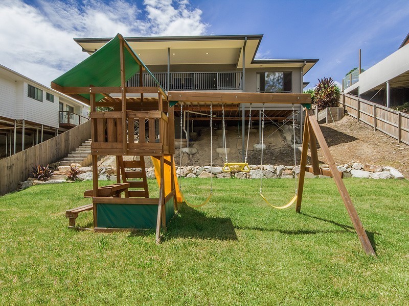13 Golden Grove Boulevard, Reedy Creek QLD 4227