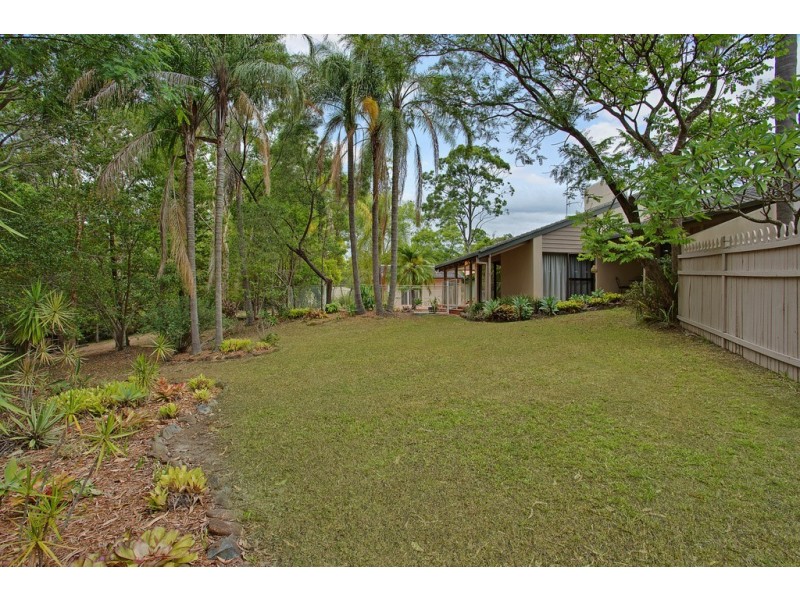 12 Winderadeen Court, Nerang QLD 4211