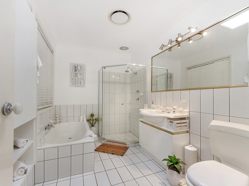 150 Glen Eagles Drive, Robina QLD 4226