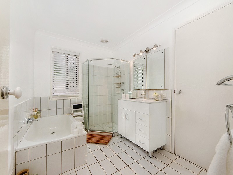 150 Glen Eagles Drive, Robina QLD 4226